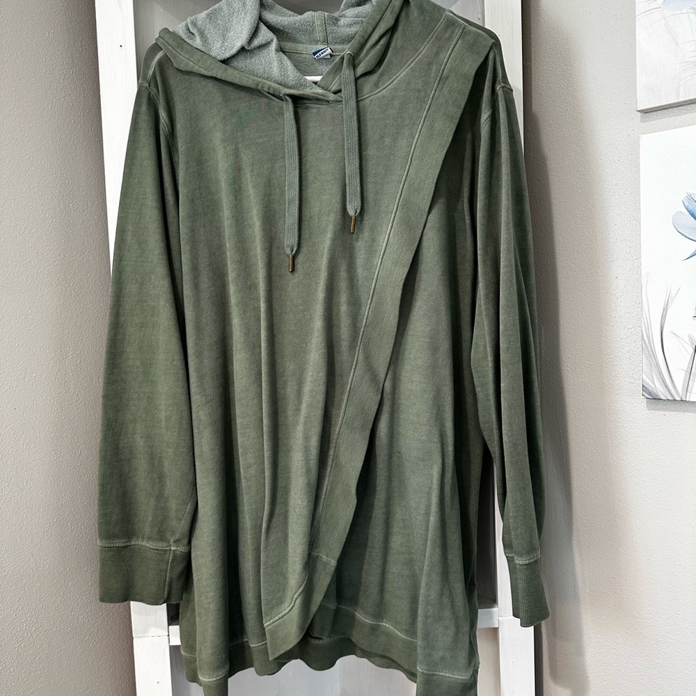 Green Old Navy Maternity Cross Front Nursing Pullover Hoodie